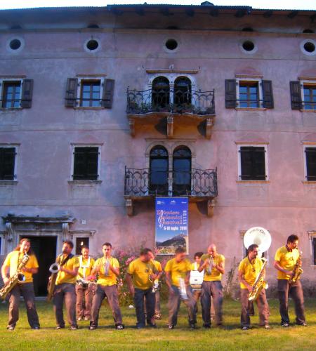 magicaboola brass band
